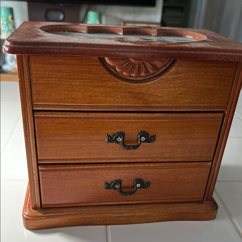 Heart Jewelry Box - Picture 5 of 5